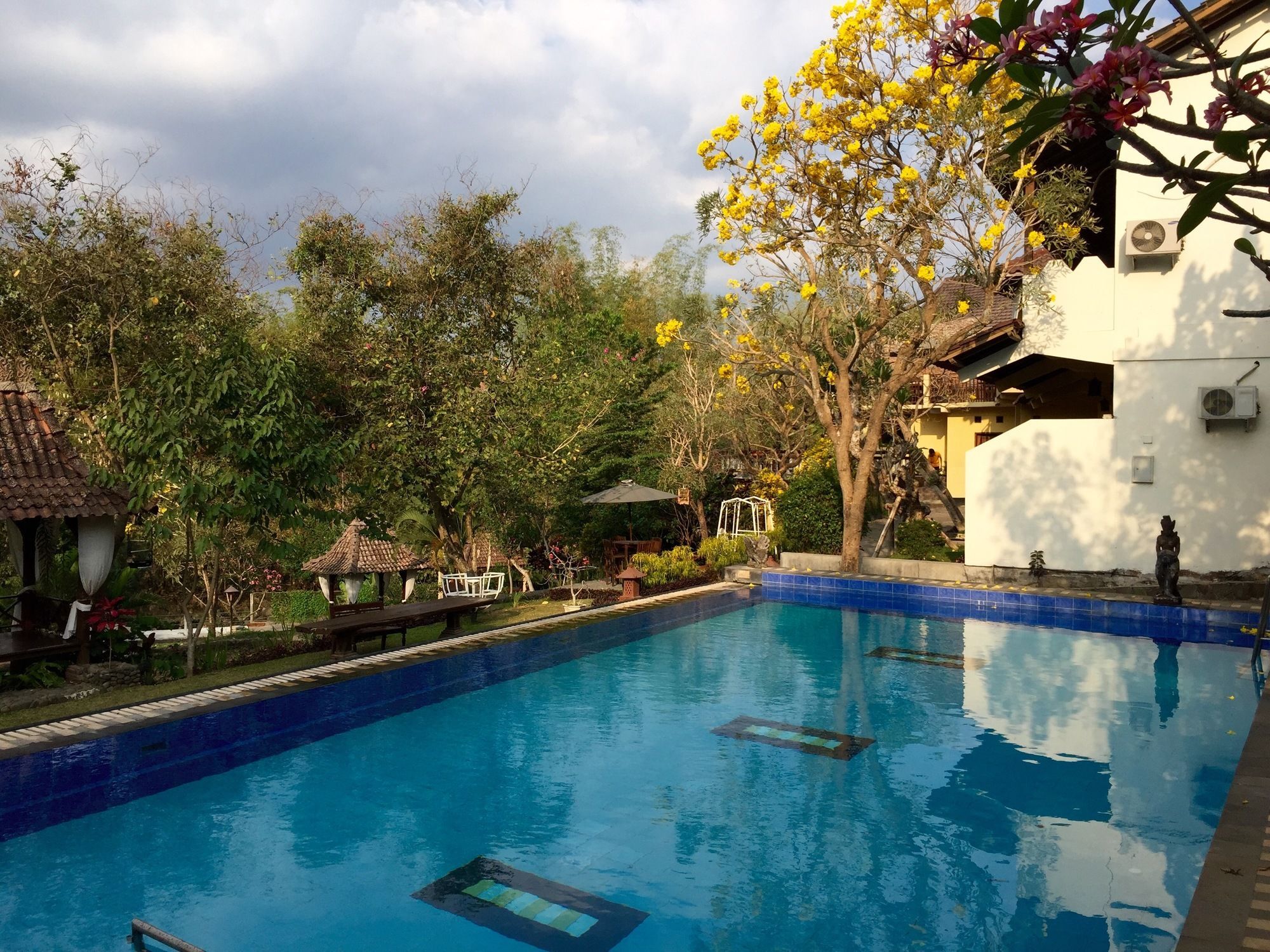 Padi Heritage Hotel Malang Exterior foto